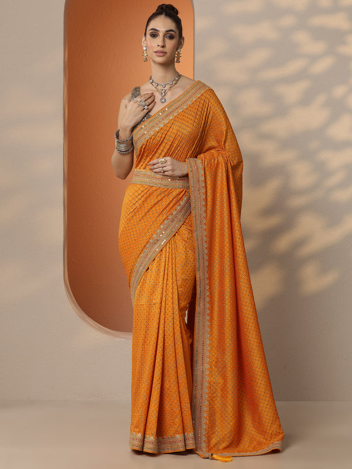 Mustard Printed Silk Blend Saree With Unstitched Blouse Piece