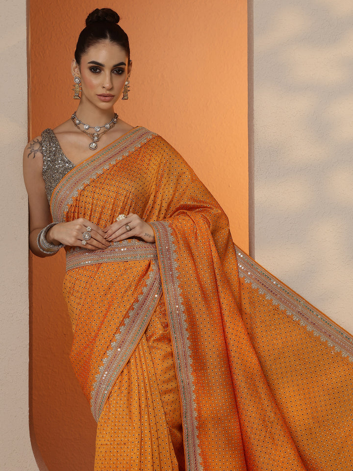 Mustard Printed Silk Blend Saree With Unstitched Blouse Piece