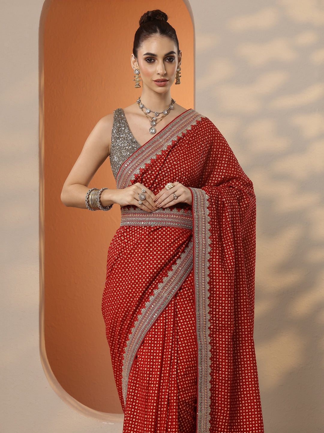 Red Printed Silk Blend Saree With Unstitched Blouse Piece
