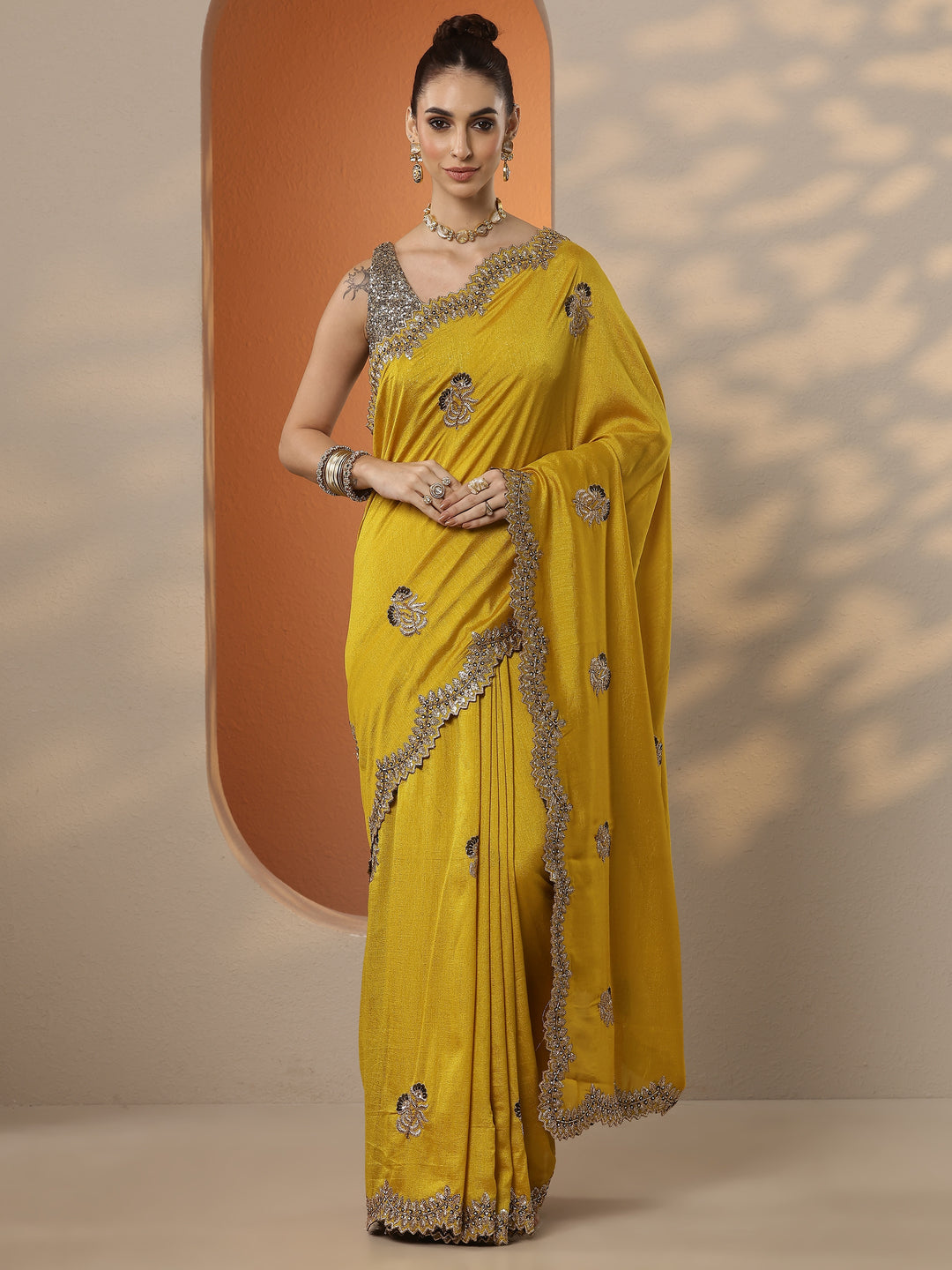 Mustard Embellished Silk Blend Saree With Unstitched Blouse Piece
