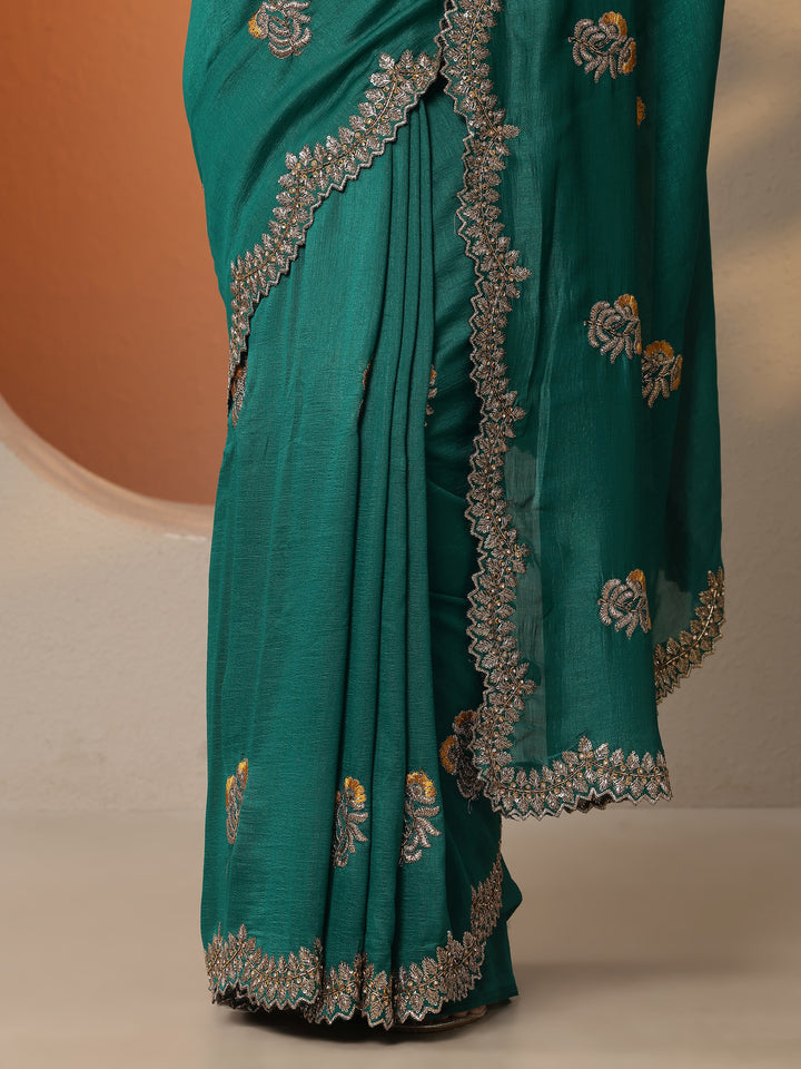 Green Embellished Silk Blend Saree With Unstitched Blouse Piece