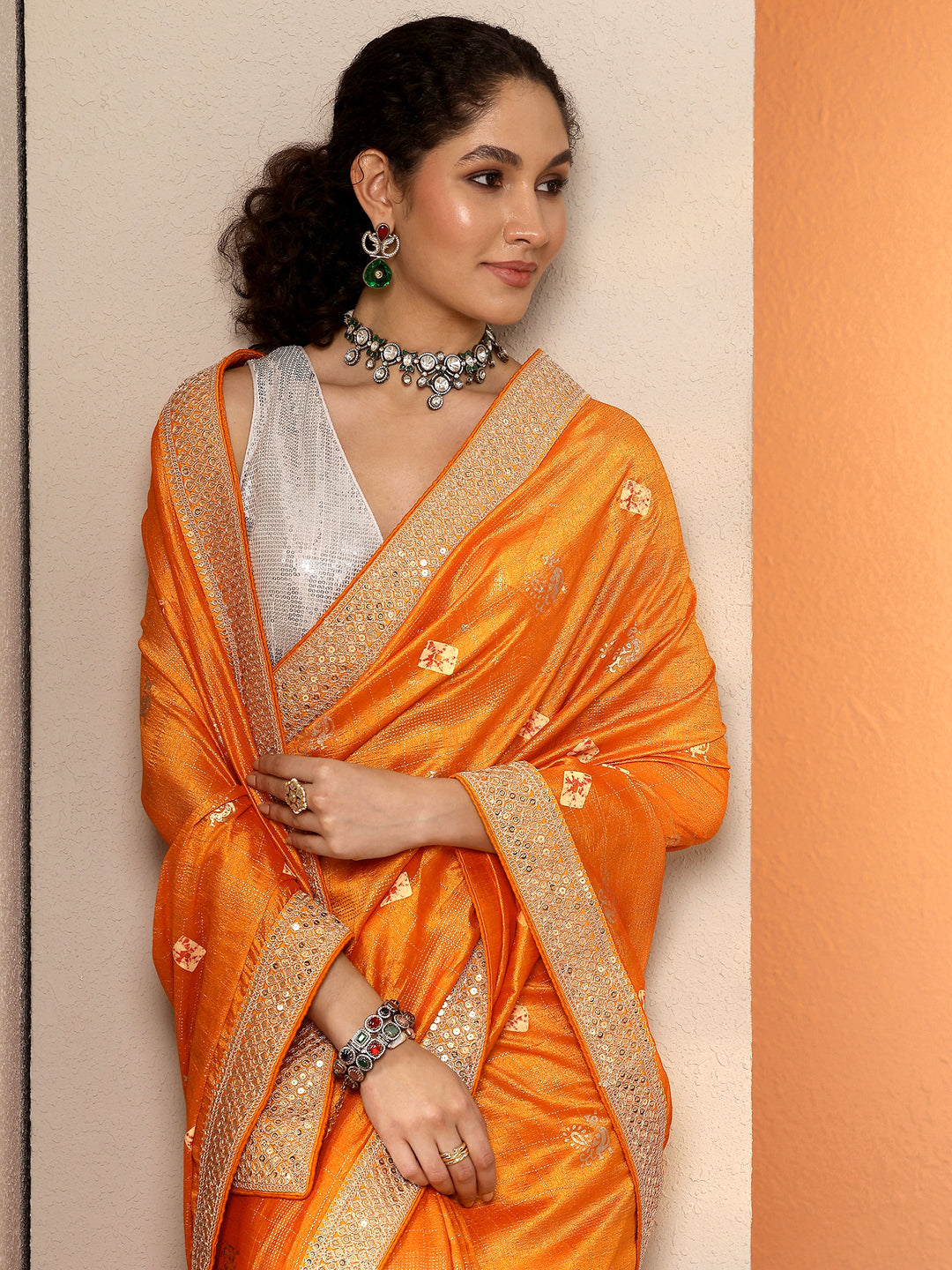Orange Printed Silk Blend Saree With Unstitched Blouse Piece