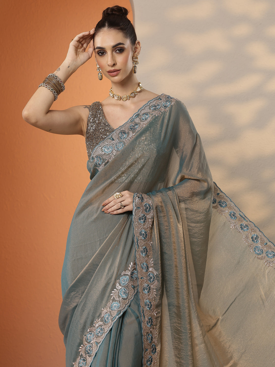 Green Solid Organza Saree With Unstitched Blouse Piece