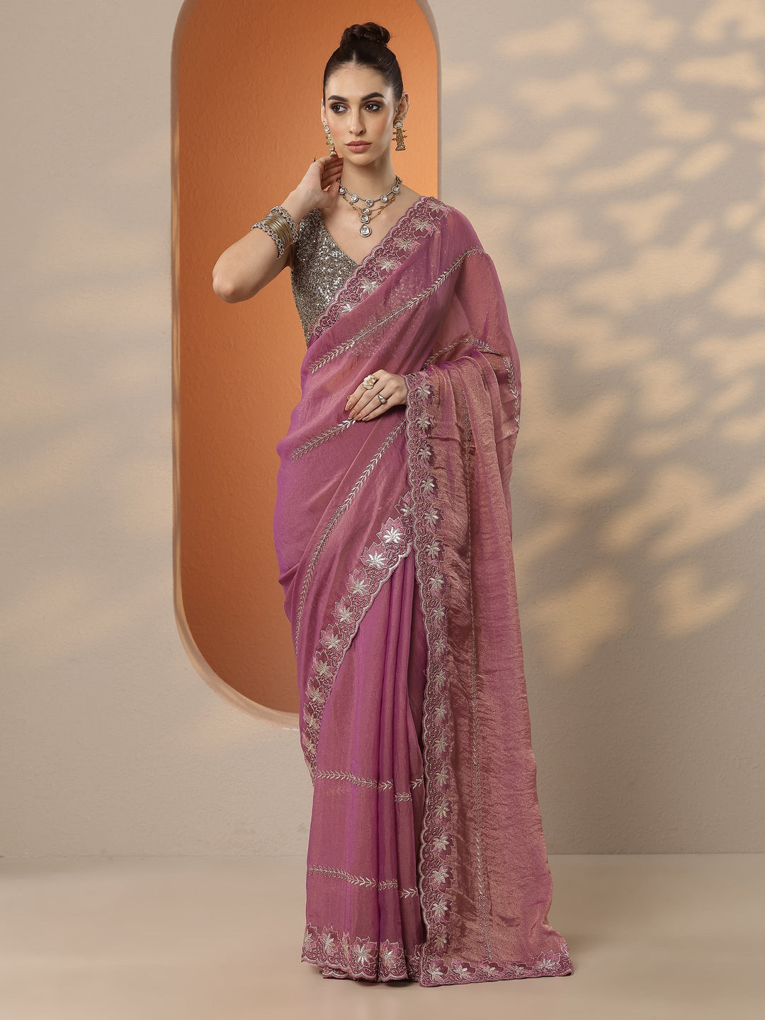 Pink Embellished Organza Saree With Unstitched Blouse Piece