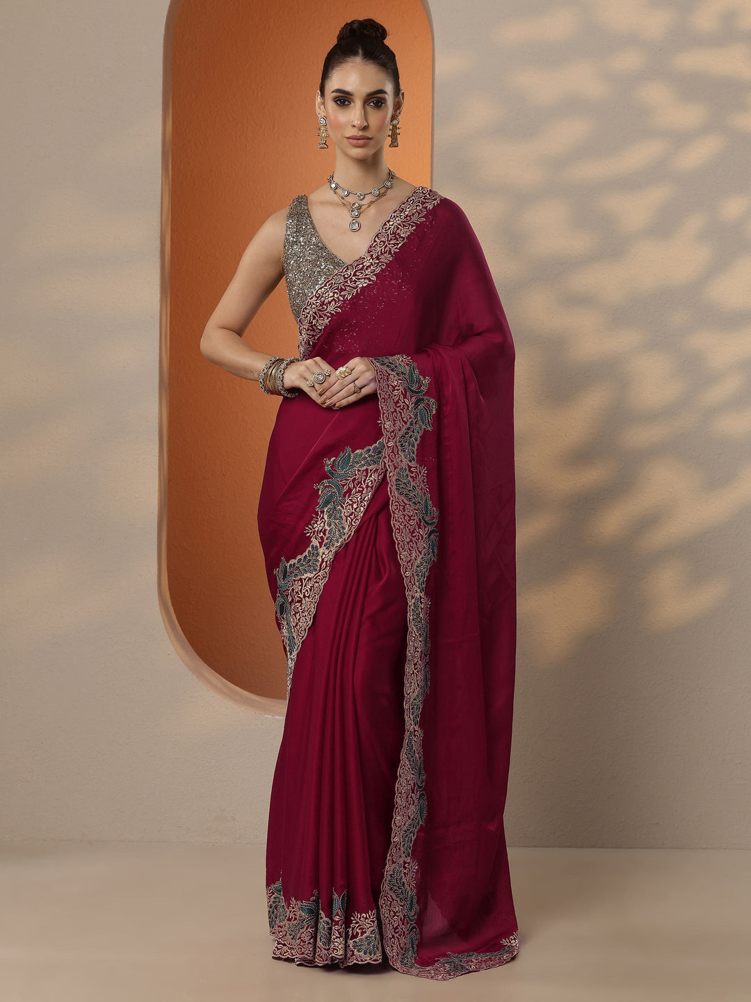 Red Solid Chiffon Saree With Unstitched Blouse Piece