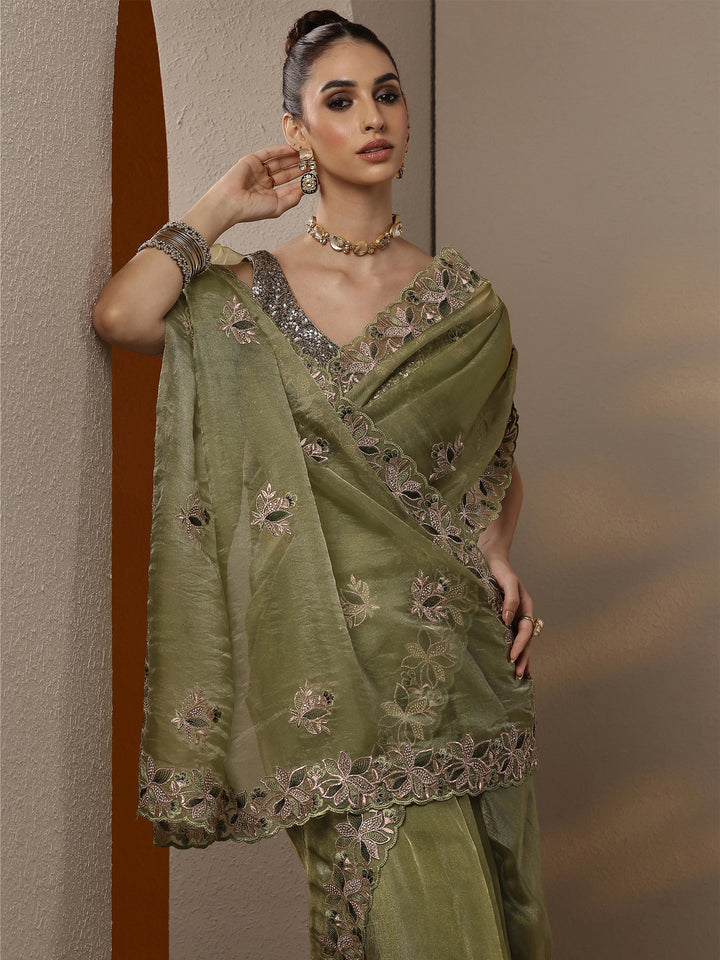 Green Embroidered Organza Saree With Unstitched Blouse Piece