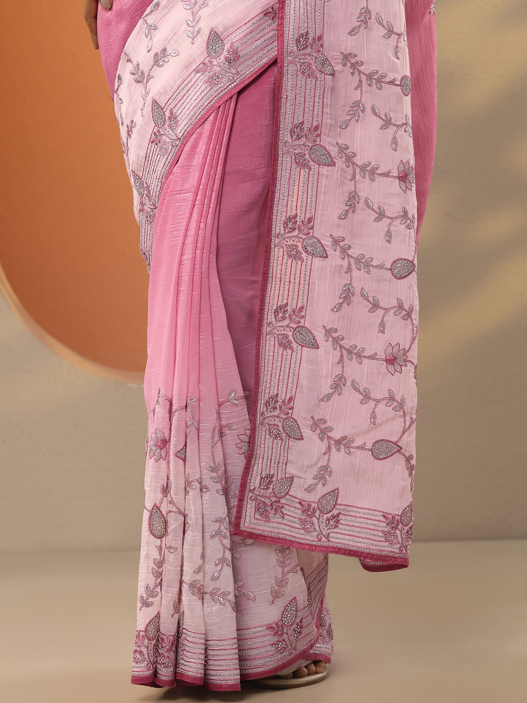 Pink Embellished Organza Saree With Unstitched Blouse Piece