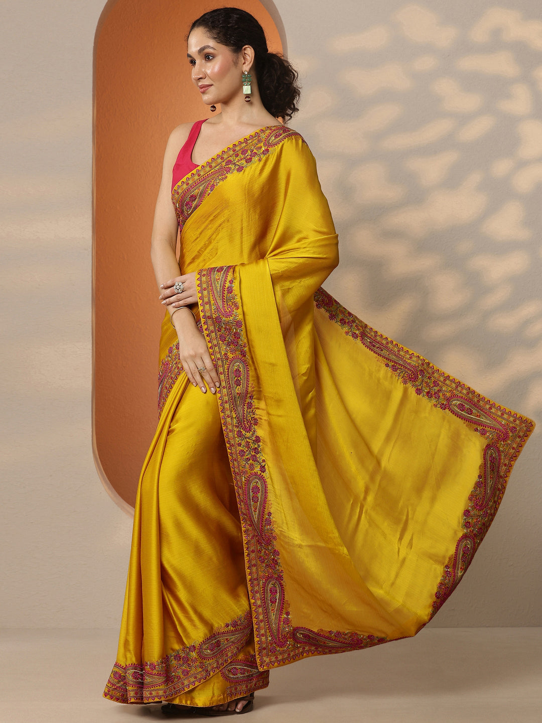 Mustard Solid Chiffon Saree With Unstitched Blouse Piece