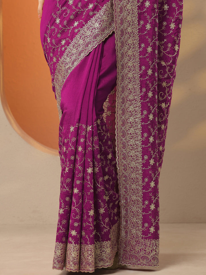 Magenta Embellished Silk Blend Saree With Unstitched Blouse Piece