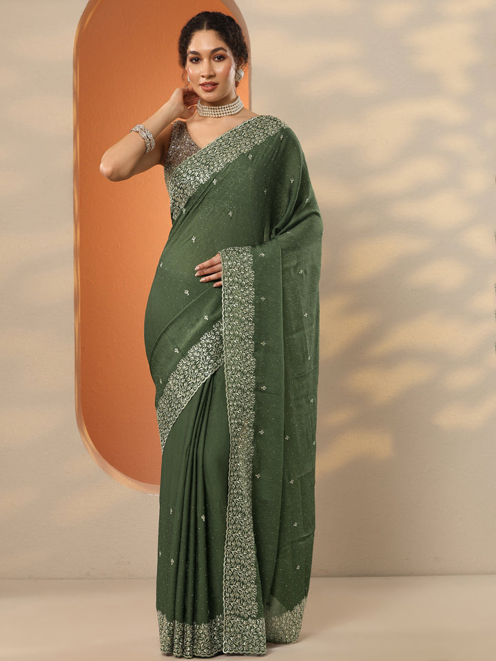 Green Embellished Silk Blend Saree With Unstitched Blouse Piece