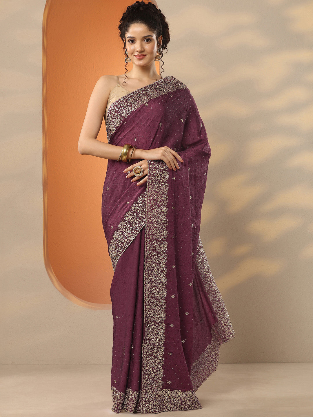 Maroon Embellished Silk Blend Saree With Unstitched Blouse Piece