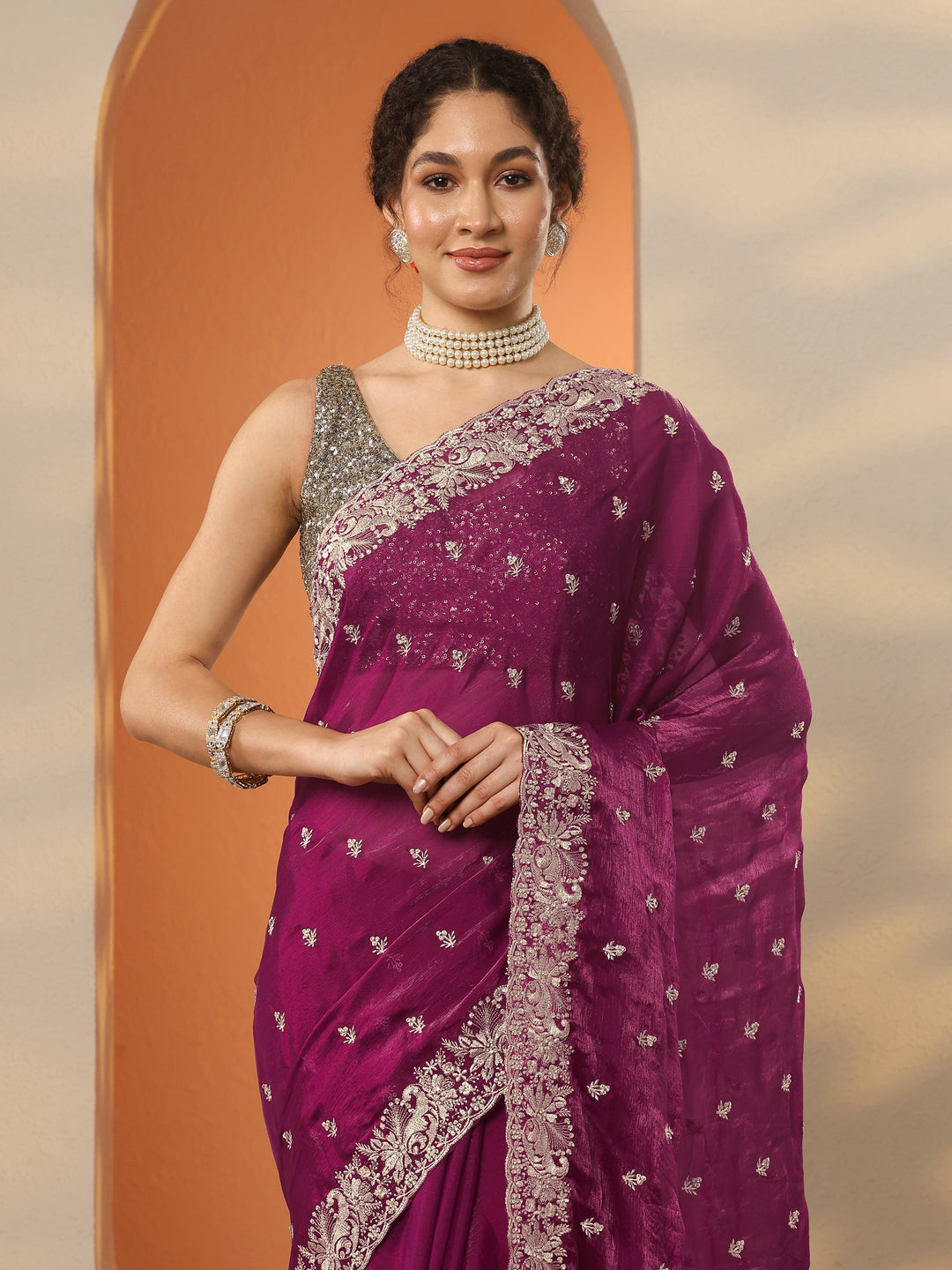 Magenta Embroidered Organza Saree With Unstitched Blouse Piece