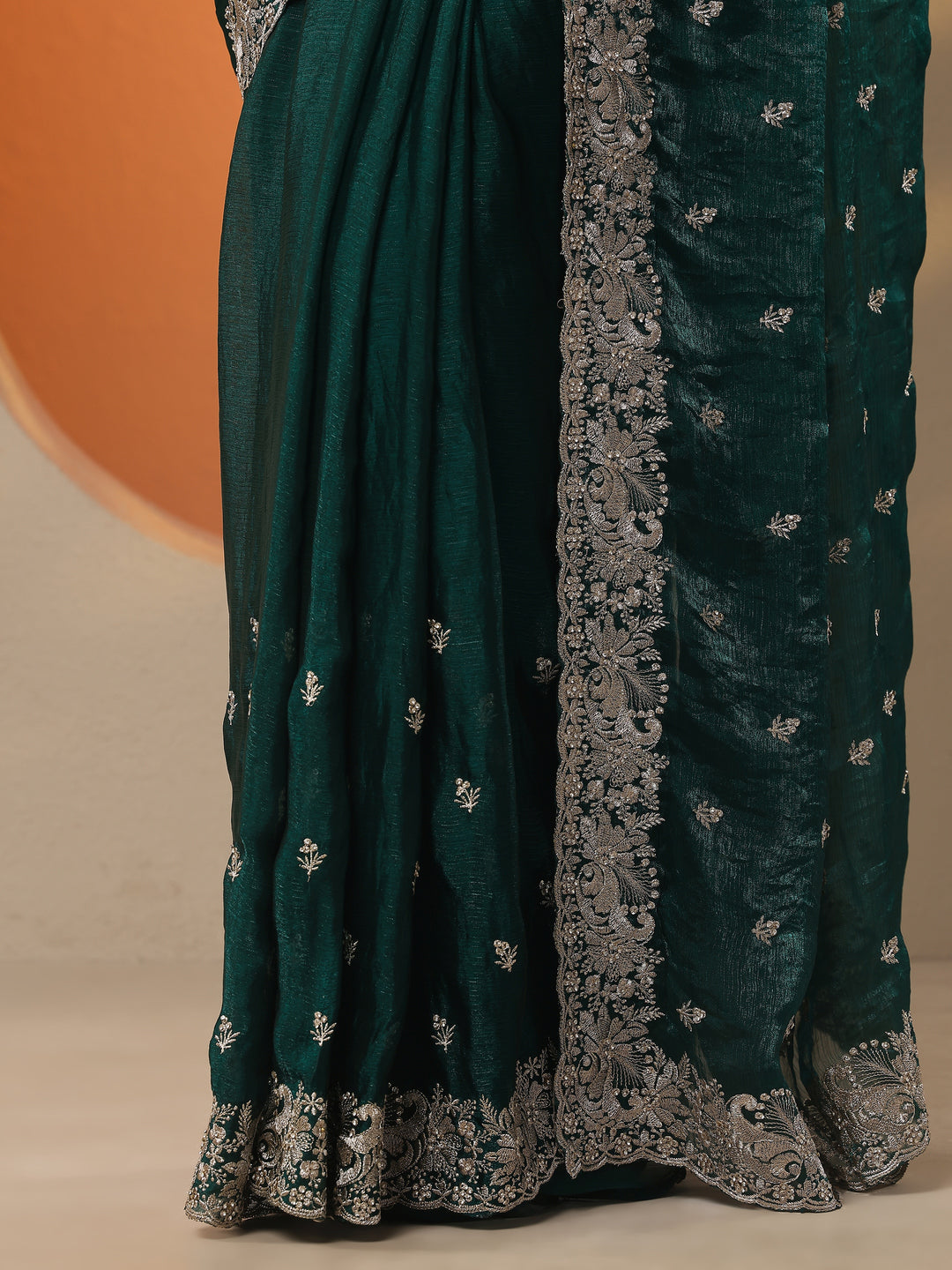 Green Embroidered Organza Saree With Unstitched Blouse Piece