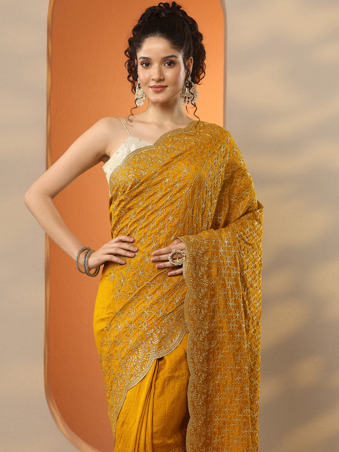 Mustard Embellished Silk Blend Saree With Unstitched Blouse Piece