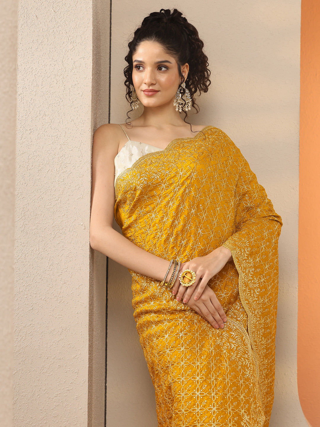 Mustard Embellished Silk Blend Saree With Unstitched Blouse Piece