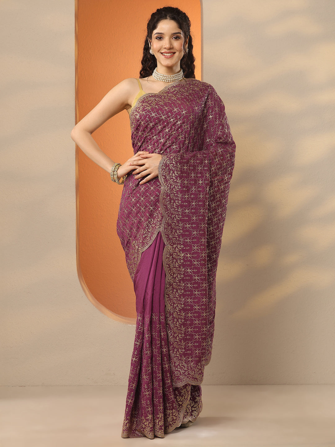Pink Embellished Silk Blend Saree With Unstitched Blouse Piece