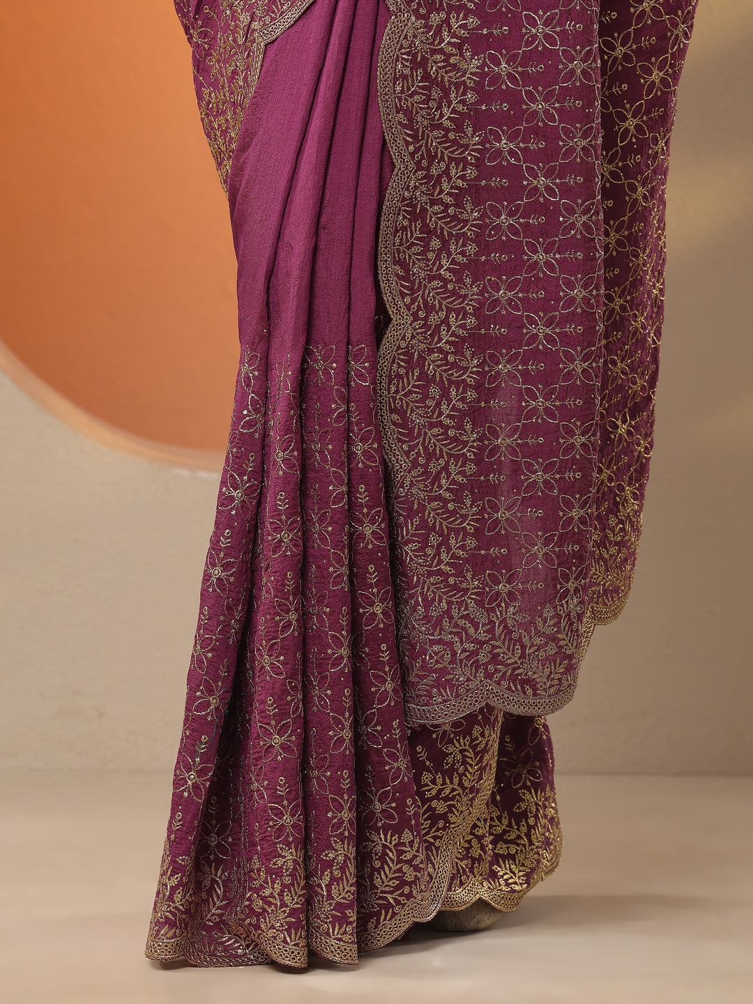 Pink Embellished Silk Blend Saree With Unstitched Blouse Piece
