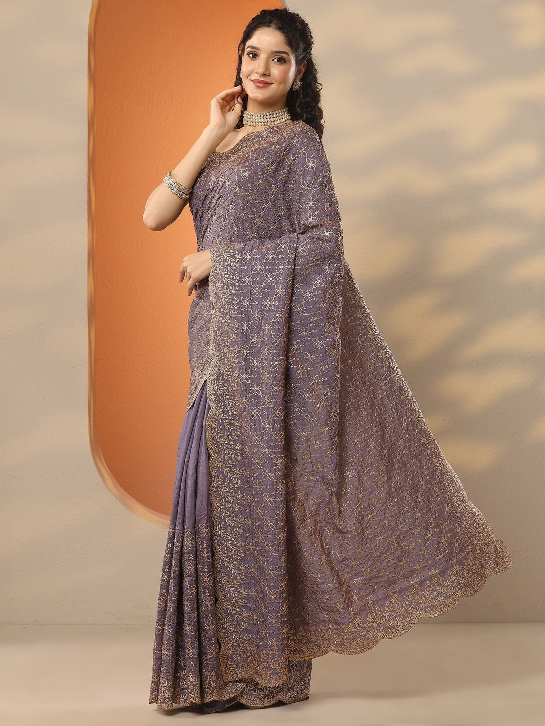 Lavender Embellished Silk Blend Saree With Unstitched Blouse Piece