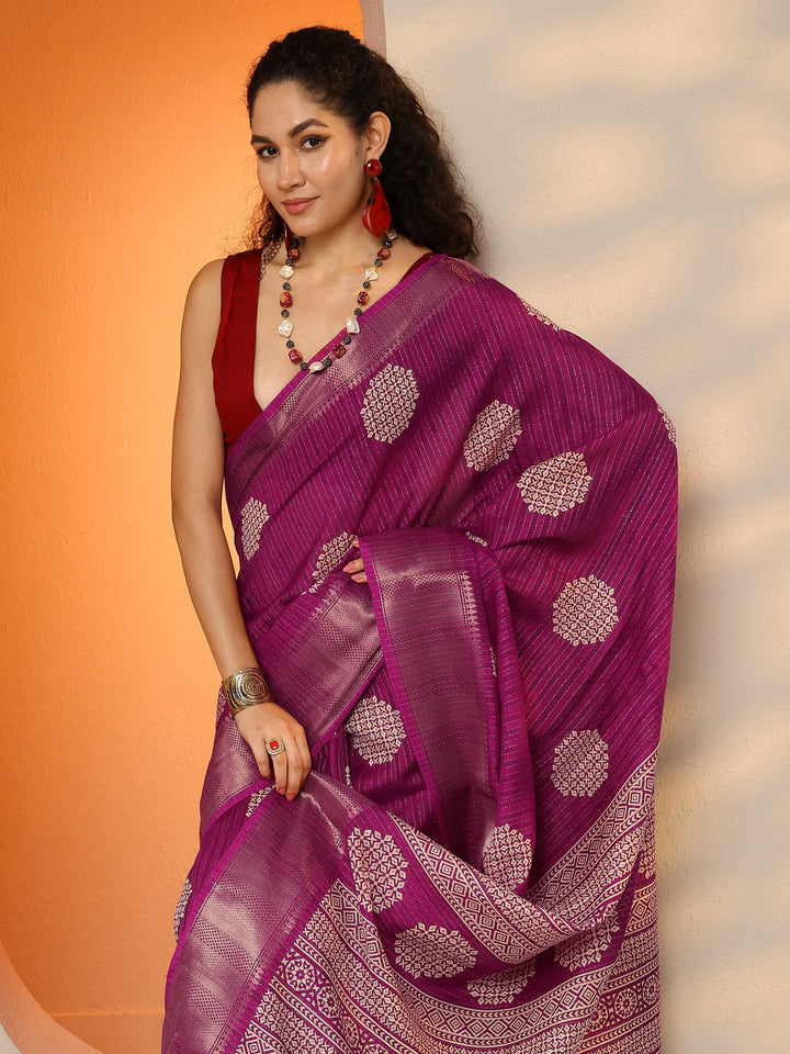 Magenta Printed Silk Blend Saree With Unstitched Blouse Picece