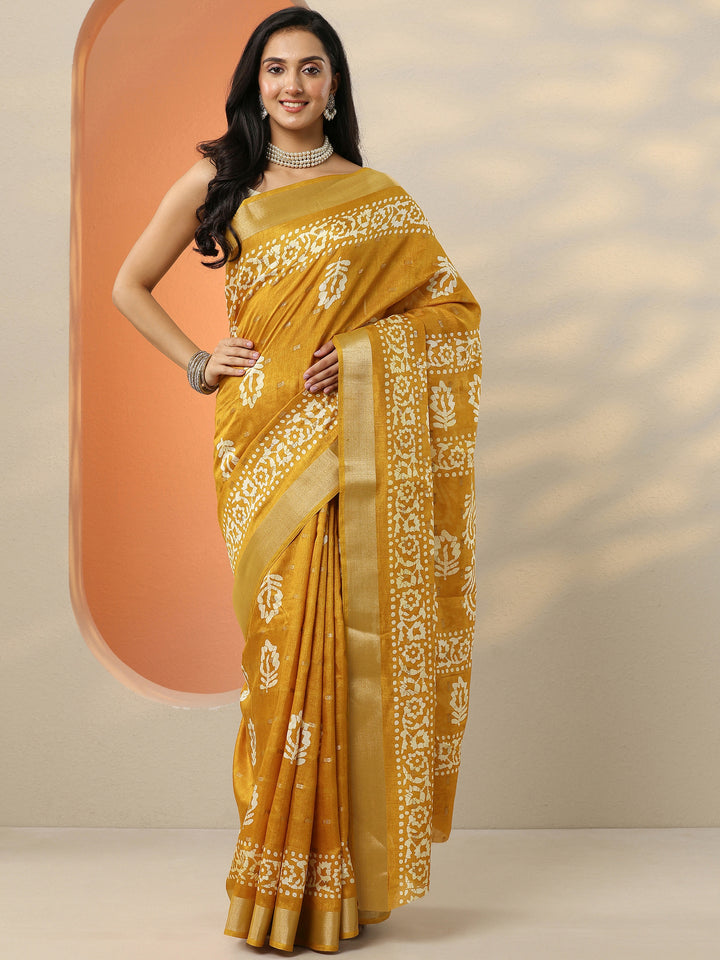 Mustard Printed Silk Blend Saree With Unstitched Blouse Piece