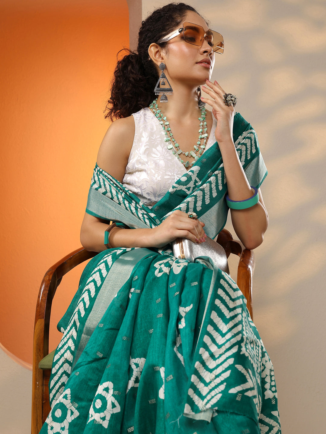 Green Printed Silk Blend Saree With Unstitched Blouse Picece