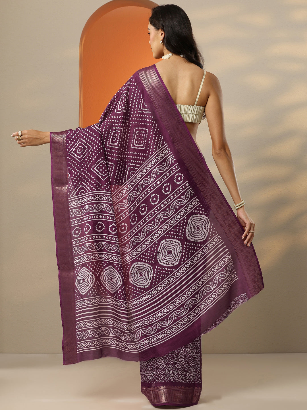 Burgundy Printed Silk Blend Saree With Unstitched Blouse Picece