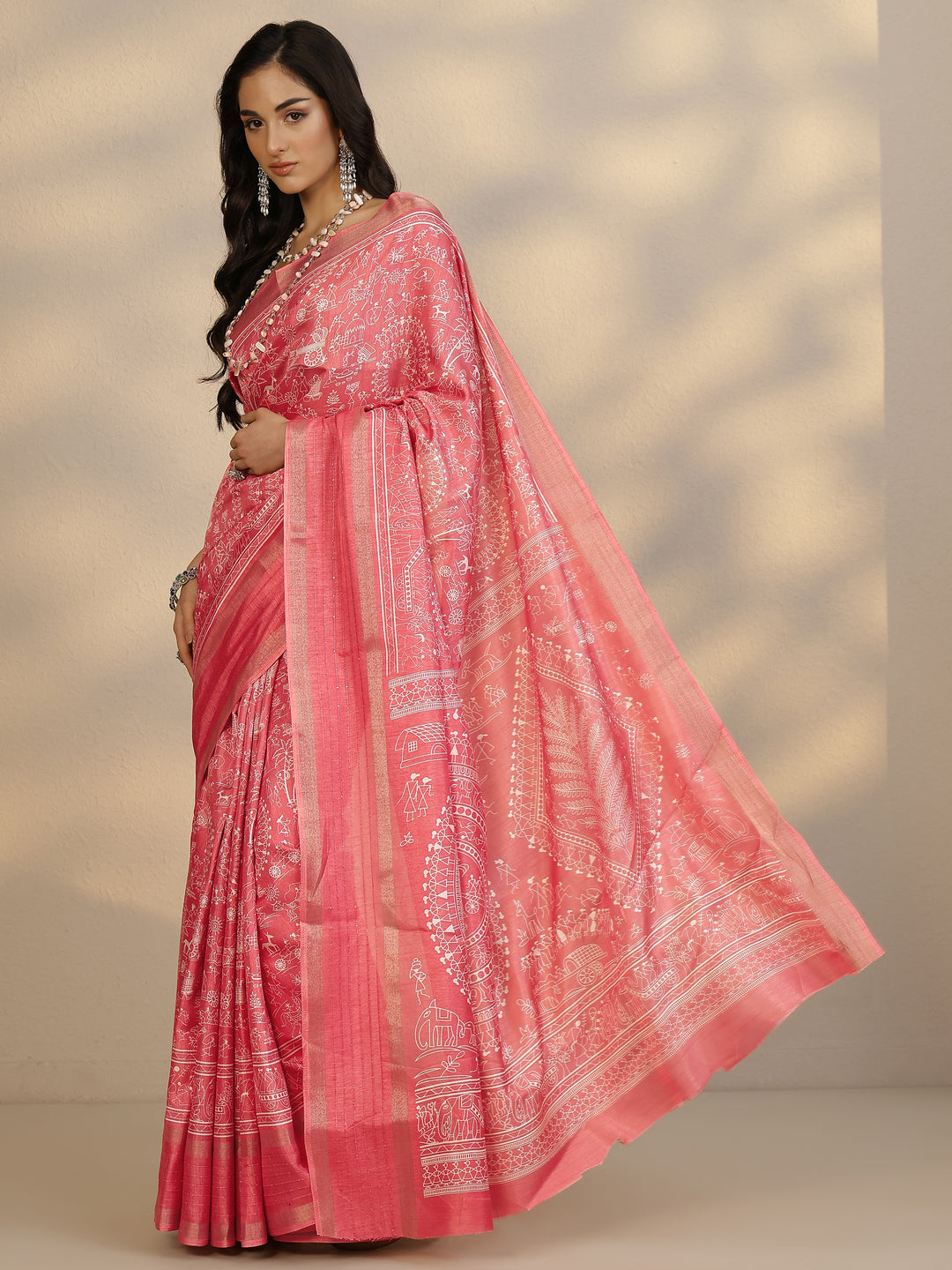 Coral Tribal Printed Silk Blend Saree With Unstitched Blouse Piece