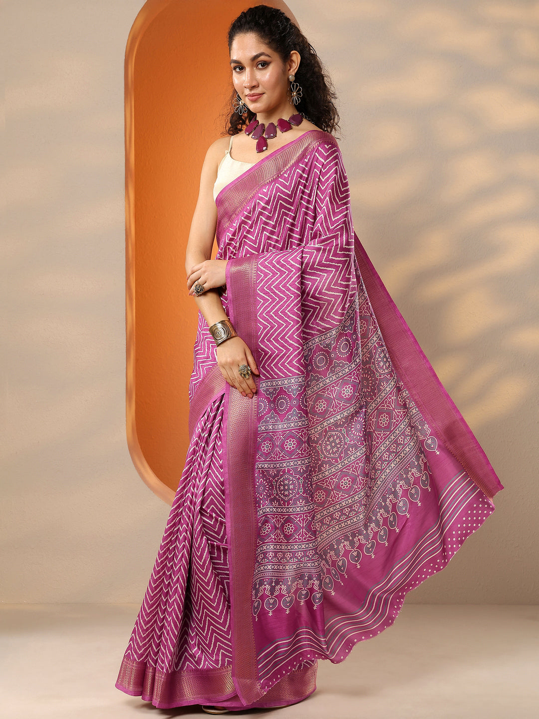 Pink Leheriya Printed Silk Blend Saree With Unstitched Blouse Piece
