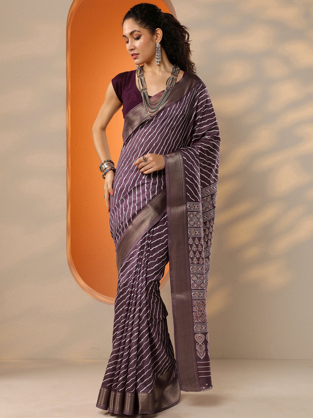 Mauve Leheriya Printed Silk Blend Saree With Unstitched Blouse Piece