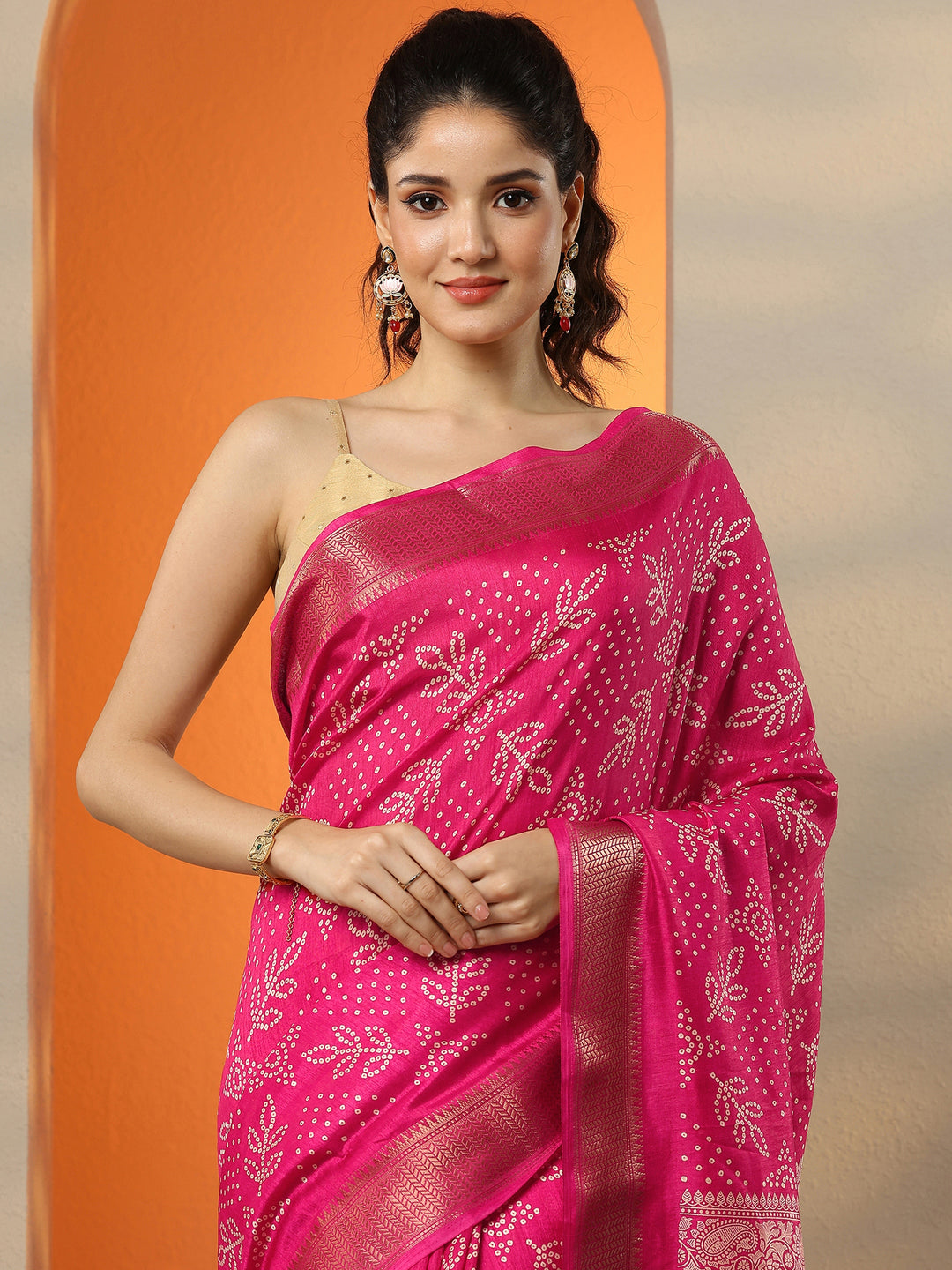Pink Bandhani Printed Silk Blend Saree With Unstitched Blouse Piece