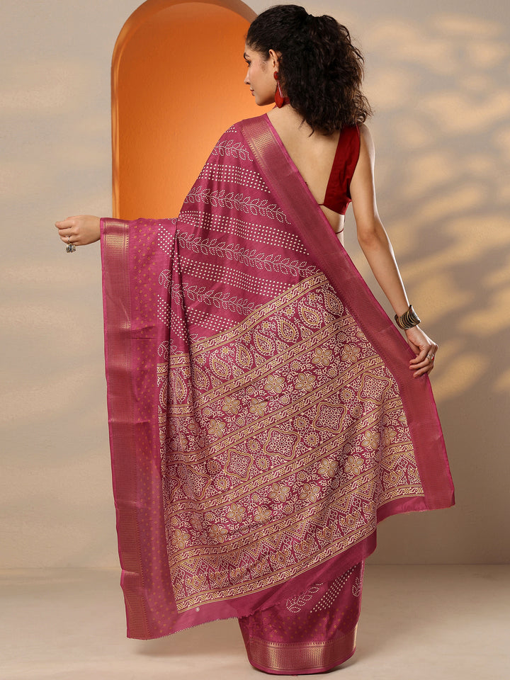 Maroon Bandhani Printed Silk Blend Saree With Unstitched Blouse Piece