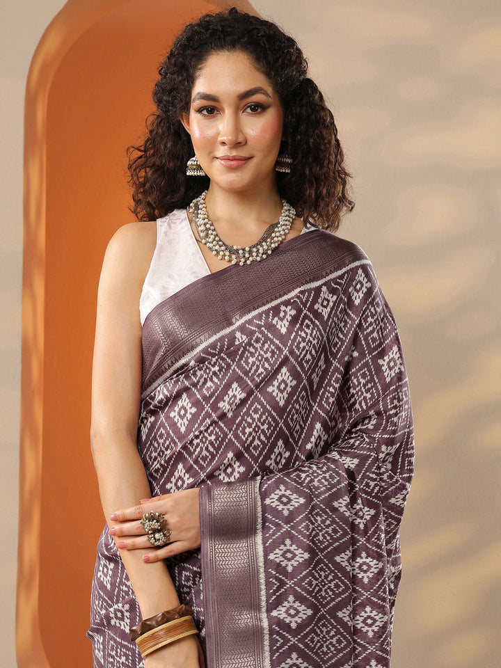 Brown Printed Silk Blend Saree With Unstitched Blouse Picece