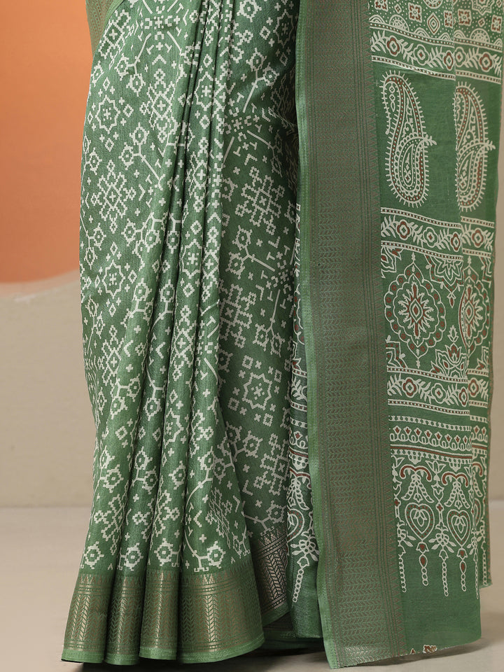 Green Printed Silk Blend Saree With Unstitched Blouse Piece