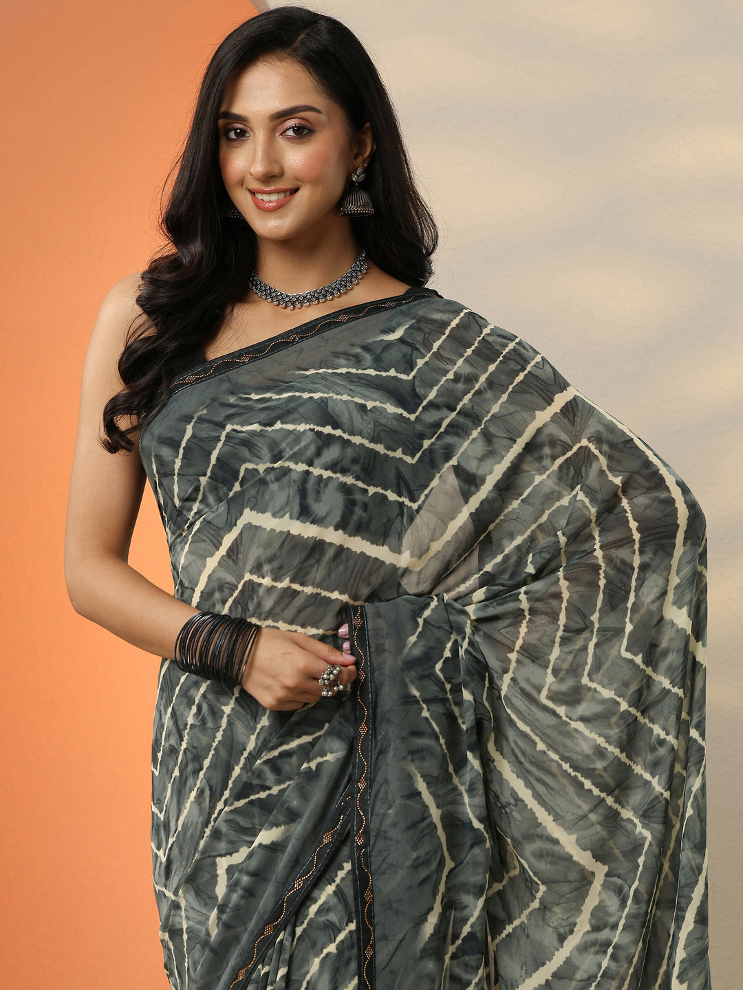 Grey Leheriya Printed Georgette Saree With Unstitched Blouse Picece