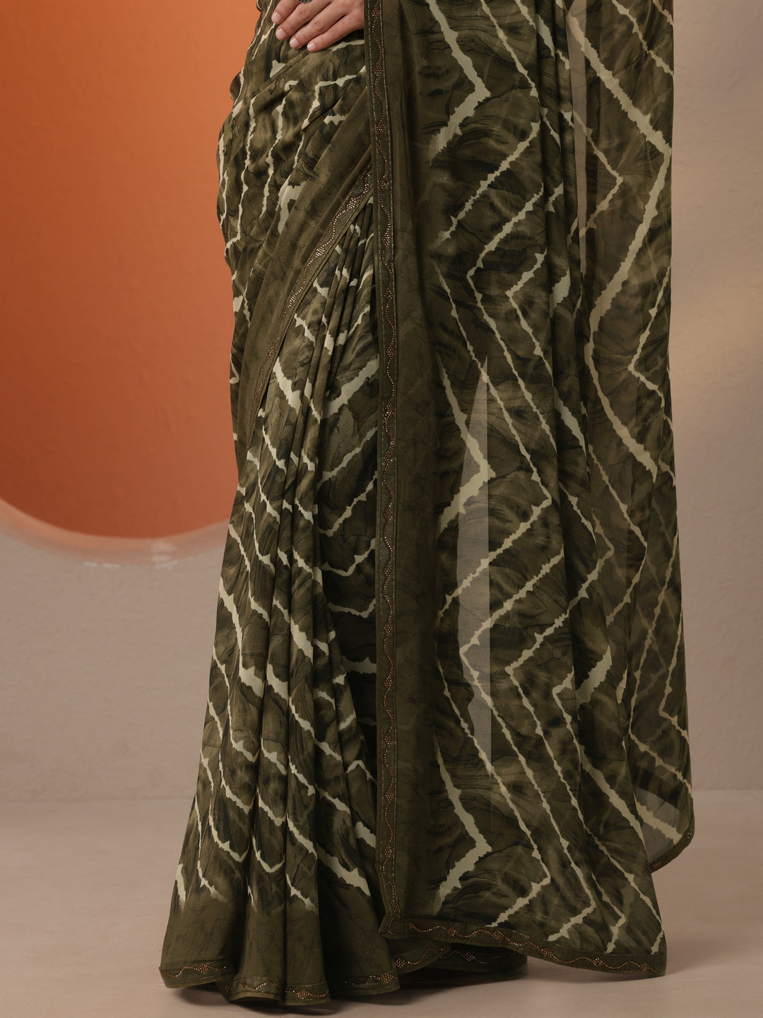 Green Leheriya Printed Georgette Saree With Unstitched Blouse Piece