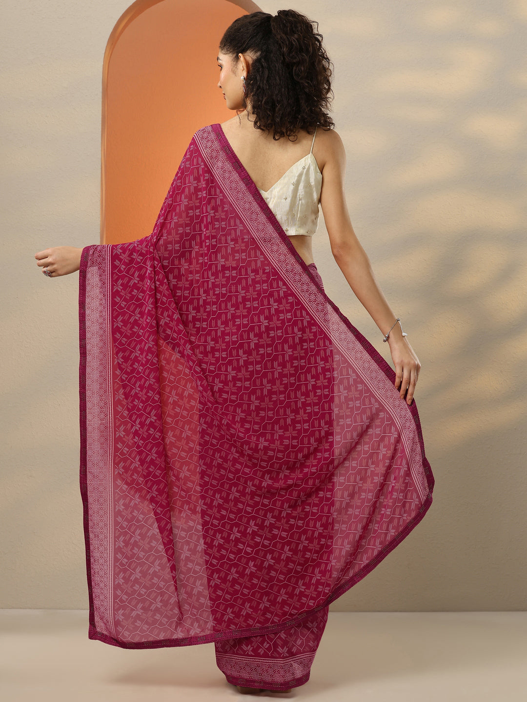 Red Printed Georgette Saree With Unstitched Blouse Picece