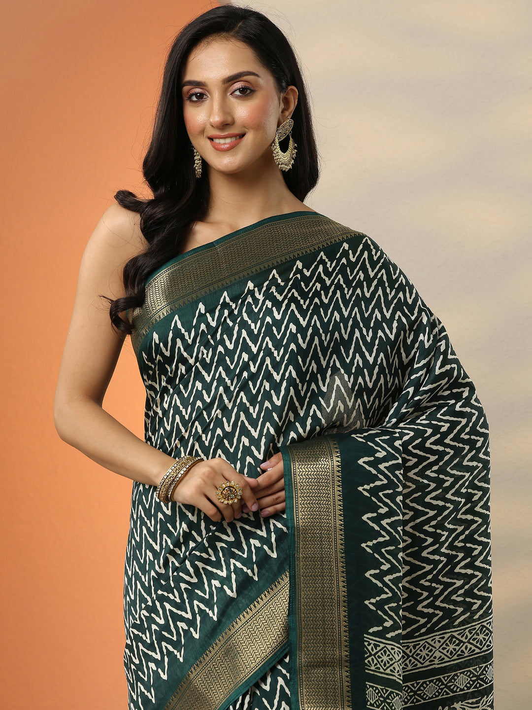 Green Leheriya Printed Silk Blend Saree With Unstitched Blouse Piece