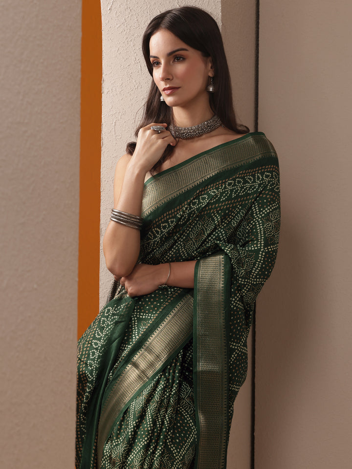 Green Bandhani Printed Silk Blend Saree With Unstitched Blouse Piece