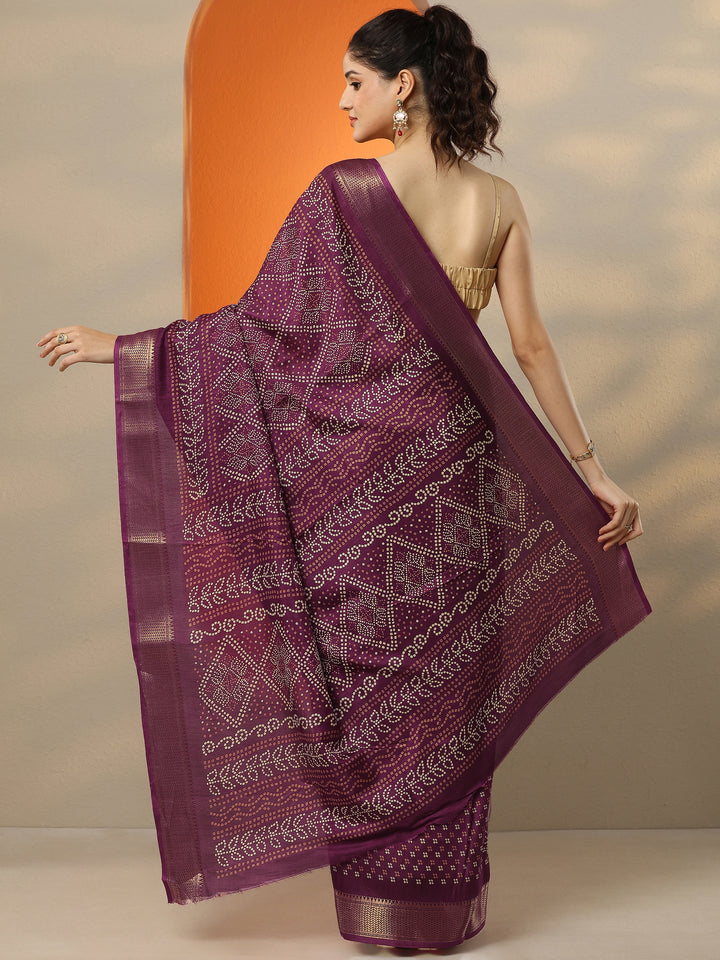 Maroon Bandhani Printed Silk Blend Saree With Unstitched Blouse Piece