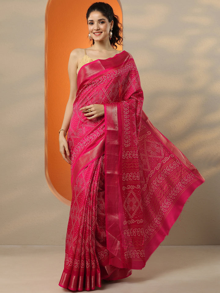 Red Bandhani Printed Silk Blend Saree With Unstitched Blouse Piece