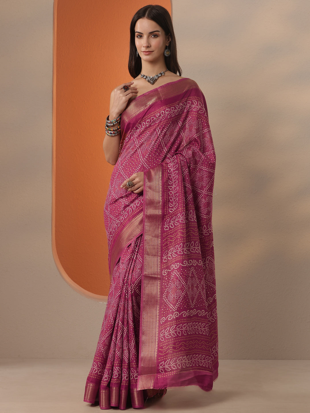 Pink Bandhani Printed Silk Blend Saree With Unstitched Blouse Piece