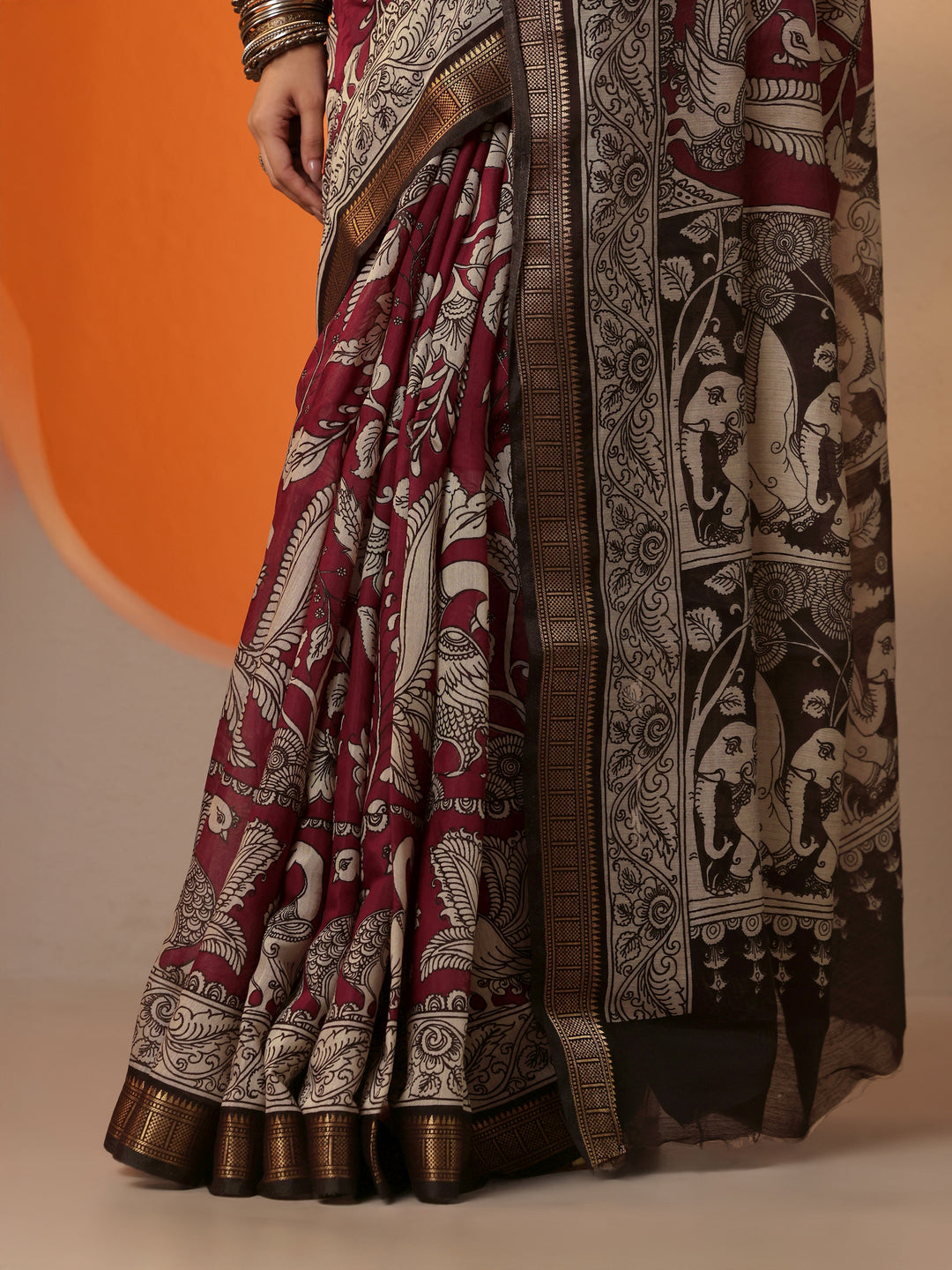 Maroon Printed Silk Blend Saree With Unstitched Blouse Piece