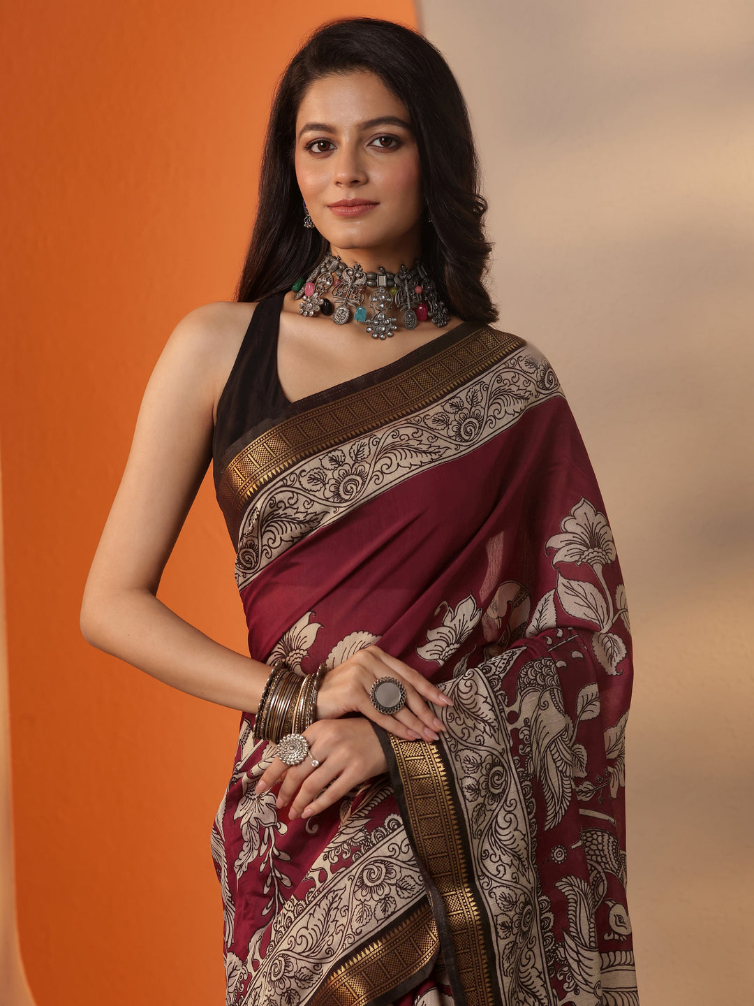 Maroon Printed Silk Blend Saree With Unstitched Blouse Piece
