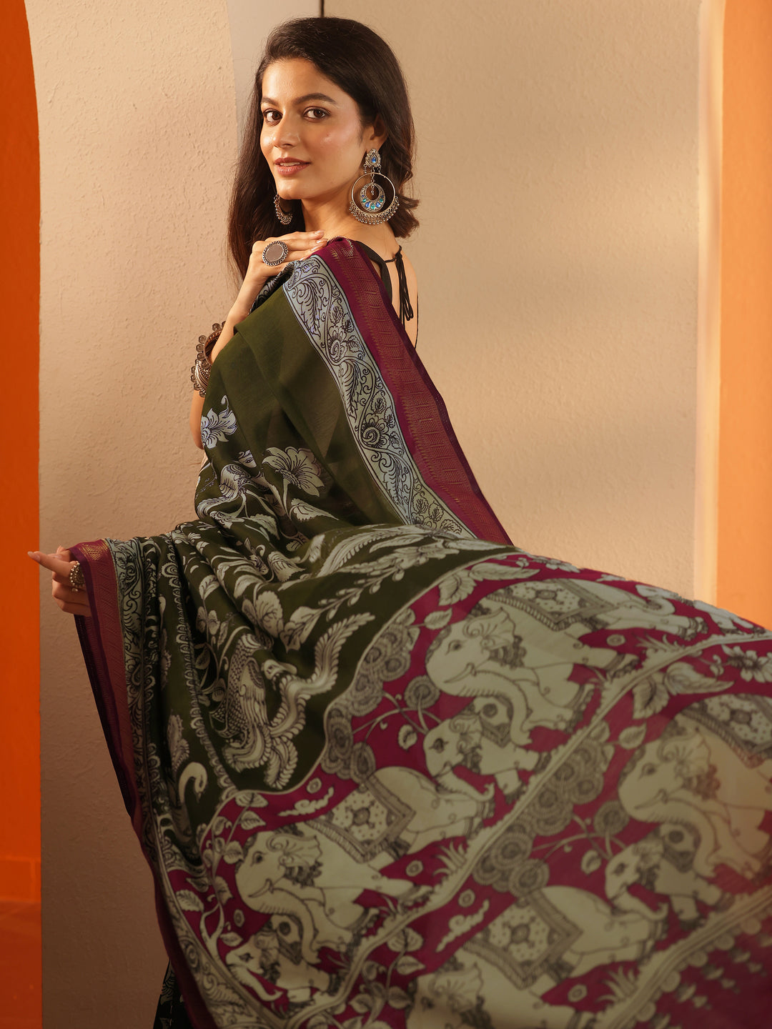 Green Printed Silk Blend Saree With Unstitched Blouse Piece
