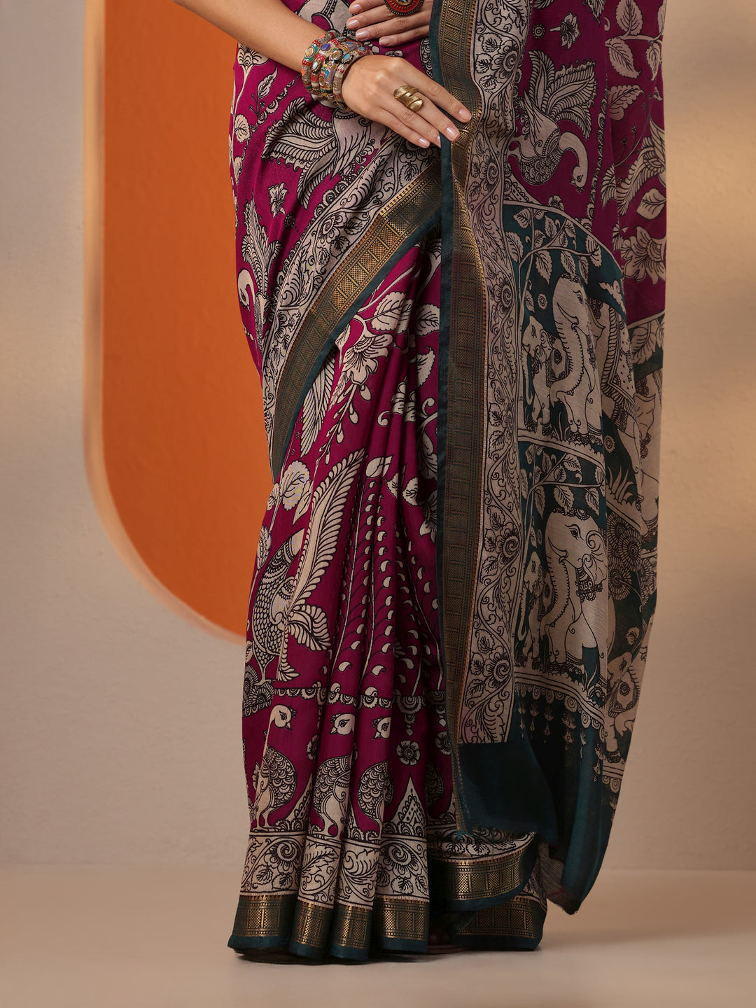 Pink Printed Silk Blend Saree With Unstitched Blouse Piece