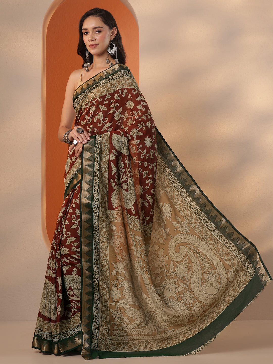 Brown Printed Silk Blend Saree With Unstitched Blouse Piece