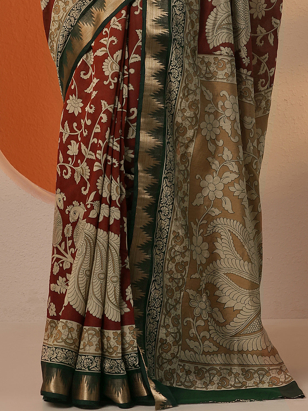 Brown Printed Silk Blend Saree With Unstitched Blouse Piece