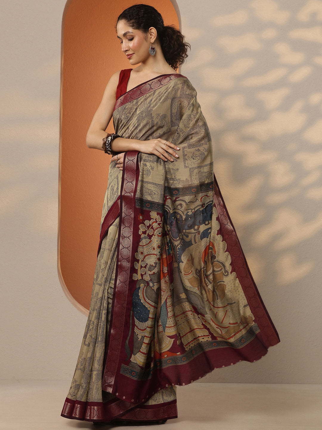 Beige Printed Silk Blend Saree With Unstitched Blouse Piece