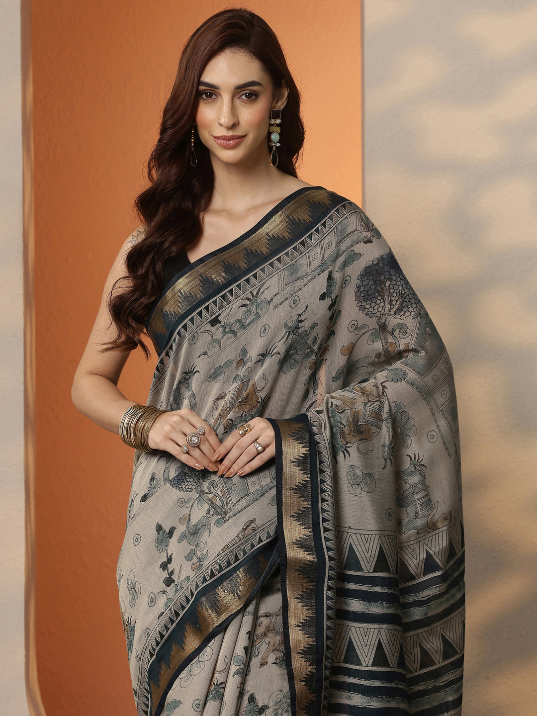 Grey Printed Silk Blend Saree With Unstitched Blouse Piece