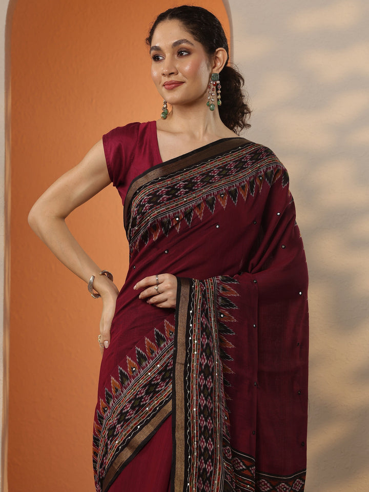 Red Solid Silk Blend Saree With Unstitched Blouse Piece